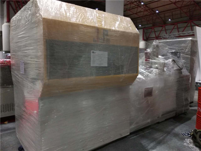 Magni għall-iffurmar tal-kompressjoni tal-għeluq tal-plastik main.jpg plastic closure compression moulding machine main.jpg